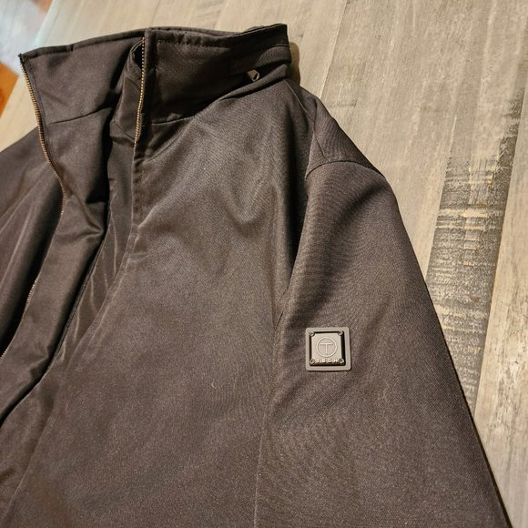 Tumi Heavy-Duty All-Weather Jacket - Picture 8 of 15
